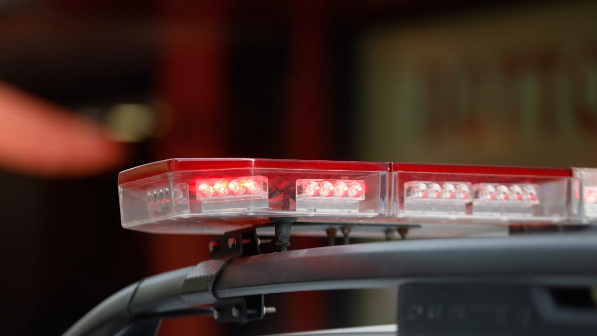 Homem invade residências e entra em confronto com morador durante a madrugada