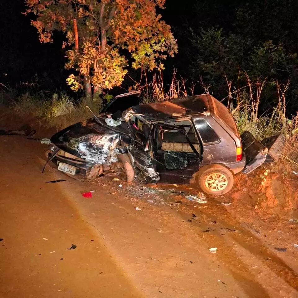 Três crianças ficam feridas após batida entre dois carros na região dos Coqueiros em Paranaíba – MS